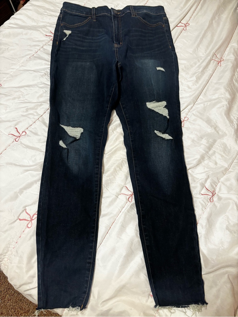 So brand Dark Wash Distressed Women’s Jeans - Unbranded